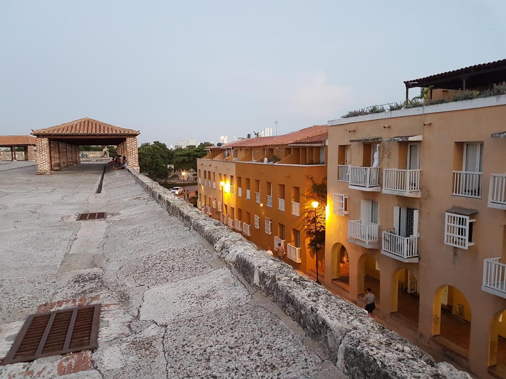 Ferienwohnung Apartamento Duplex Vista Al Mar Y Murallas Nuevo En La Ciudad Amurallada Cartagena  Exterior foto